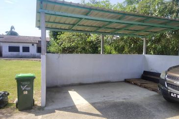 Taman Bunga Raya, Padang Serai 