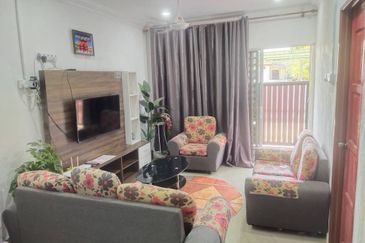 Taman Bunga Raya, Padang Serai 