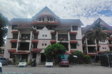 Pangsapuri Halaman Teratai, Lebuh Nipah 2 