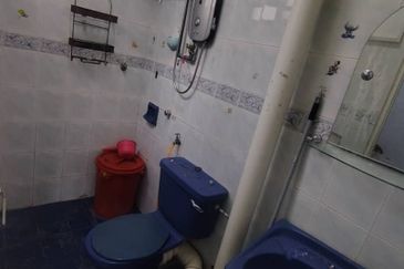 Pangsapuri Halaman Teratai, Lebuh Nipah 2 