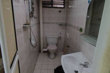 Pangsapuri Halaman Teratai, Lebuh Nipah 2 