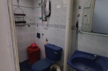 Pangsapuri Halaman Teratai, Lebuh Nipah 2 