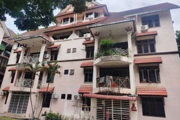 Pangsapuri Halaman Teratai, Lebuh Nipah 2 