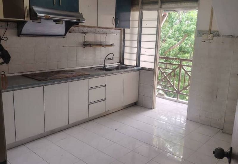 Pangsapuri Halaman Teratai, Lebuh Nipah 2 