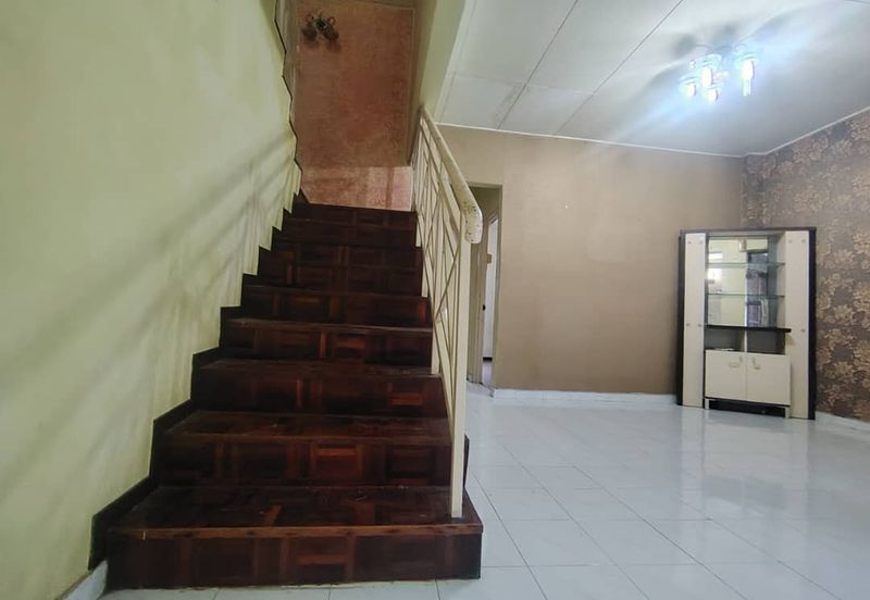 Pangsapuri Halaman Teratai, Lebuh Nipah 2 