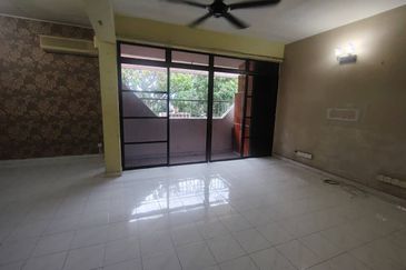 Pangsapuri Halaman Teratai, Lebuh Nipah 2 