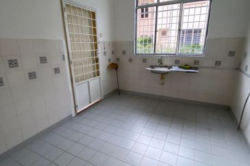 Bandar Laguna Merbok