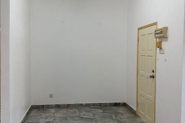 Bandar Laguna Merbok