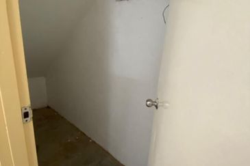 Bandar Laguna Merbok