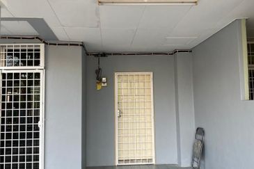 Bandar Laguna Merbok