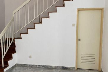 Bandar Laguna Merbok