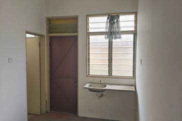 SPICE VILLAGE ZON KEMBOJA, BANDAR AMANJAYA