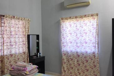 Tanah lot berserta rumah – Tasek Gelugor (SPU) 