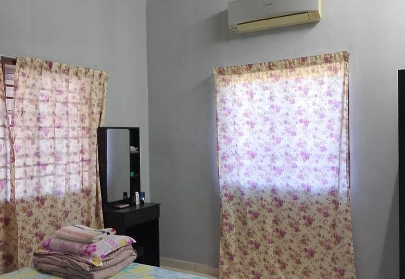 Tanah lot berserta rumah – Tasek Gelugor (SPU) 