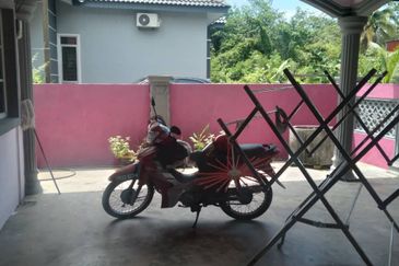 Tanah lot berserta rumah – Tasek Gelugor (SPU) 