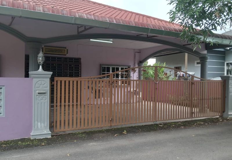 Tanah lot berserta rumah – Tasek Gelugor (SPU) 