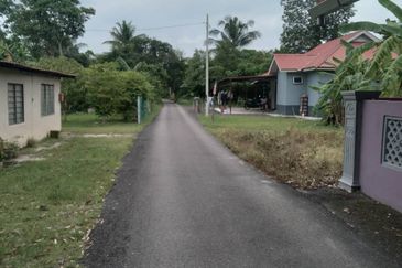 Tanah lot berserta rumah – Tasek Gelugor (SPU) 