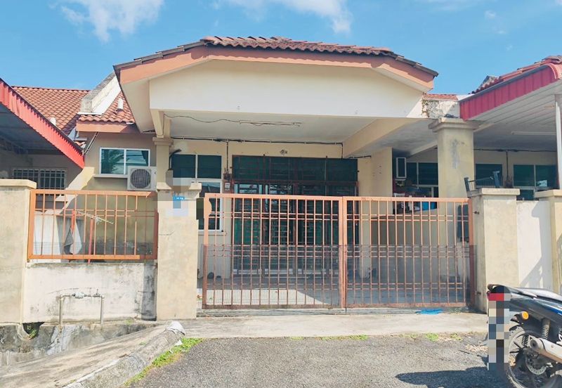 TAMAN DESA BAYANMAS, BUKIT KAYU HITAM