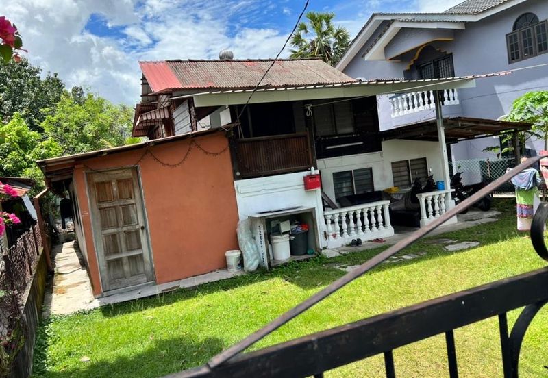 TANAH LOT BANGLO GELUGOR GERAN INDIVIDU UNTUK DIJUAL