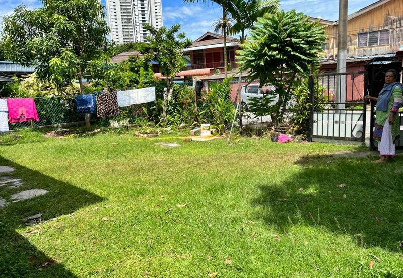 TANAH LOT BANGLO GELUGOR GERAN INDIVIDU UNTUK DIJUAL