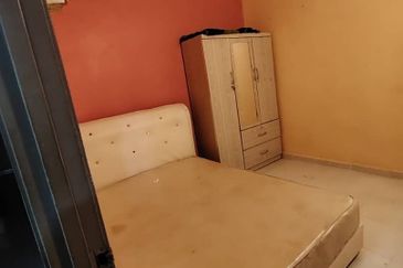 TAMAN SERI MARINA FASA 1 TERES SETINGKAT UNTUK DIJUAL