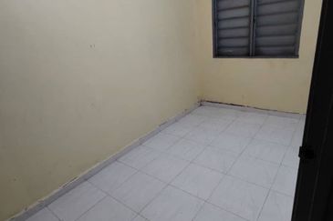 TAMAN SERI MARINA FASA 1 TERES SETINGKAT UNTUK DIJUAL