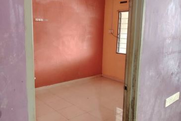 TAMAN SERI MARINA FASA 1 TERES SETINGKAT UNTUK DIJUAL