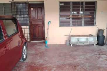 TAMAN SERI MARINA FASA 1 TERES SETINGKAT UNTUK DIJUAL