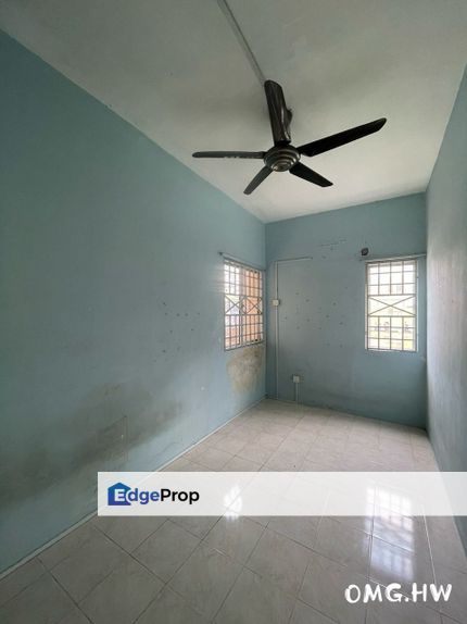 Ground floor Bayu Villa Basic Unit Kitchen Cabinet For Rent !!!, Selangor, Klang