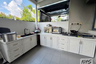 Dalia Residences @ Tropicana Aman