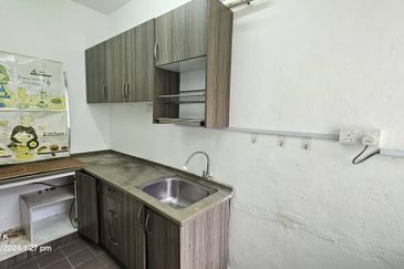 Pangsapuri Akasia, Bandar Botanic