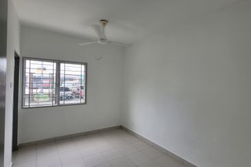 Pangsapuri Akasia, Bandar Botanic