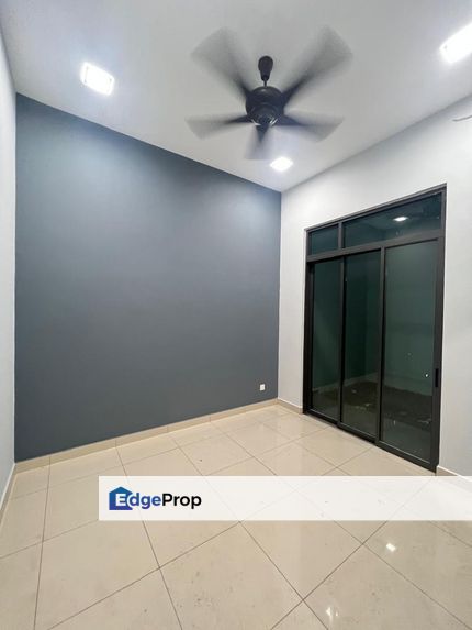 Canary Garden, Bandar Bestari  2 storey Semi-D Cluster Phase 2 RIDGEWOOD Partial Furnished For Rent, Selangor, Klang