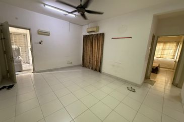 Pangsapuri Akasia, Bandar Botanic