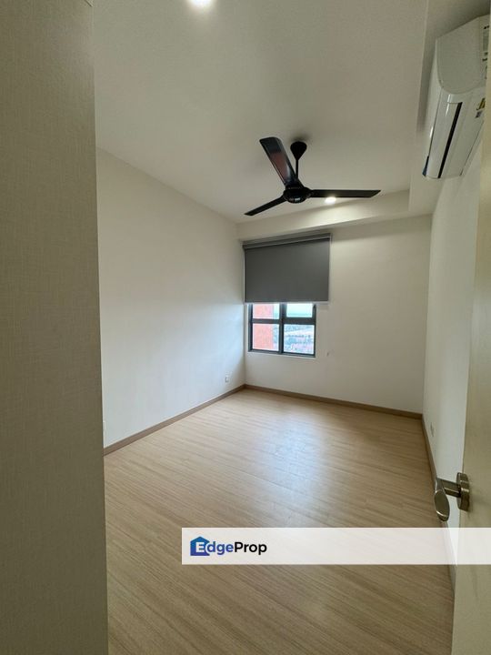  Gravit 8 Kota Bayuemas 639 sqft 1+1 Bedrooms 1 Bathrooms  Aircond + water heater  Wardrobe  Kitchen cabinet For Rent , Selangor, Klang
