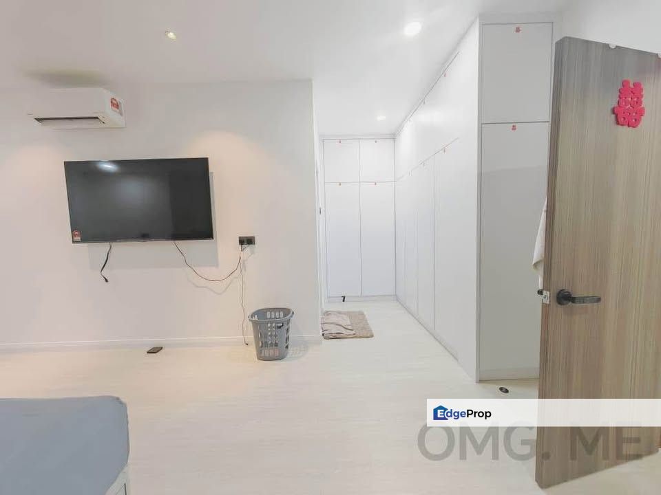  Facing No House Bandar Parklands Klang Double Storey Fully Renovated Extended & Fully Furnished For Rent , Selangor, Klang