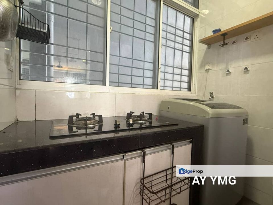 Pangsapuri Kemuning Aman Apartment Shah Alam Corner Lot Fully Renovated For Sale , Selangor, Shah Alam