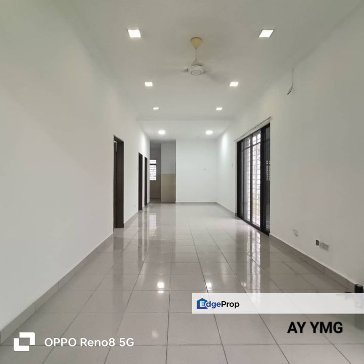  Single Storey End Lot Bandar Putera 2 Basic Unit With Land For Sale , Selangor, Klang