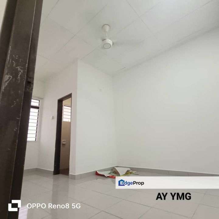  Single Storey End Lot Bandar Putera 2 Basic Unit With Land For Sale , Selangor, Klang
