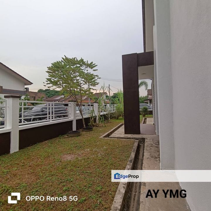  Single Storey End Lot Bandar Putera 2 Basic Unit With Land For Sale , Selangor, Klang