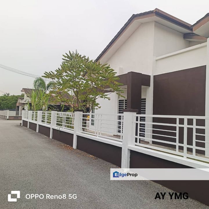  Single Storey End Lot Bandar Putera 2 Basic Unit With Land For Sale , Selangor, Klang
