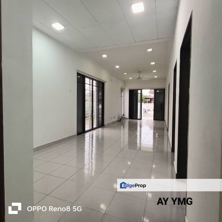  Single Storey End Lot Bandar Putera 2 Basic Unit With Land For Sale , Selangor, Klang