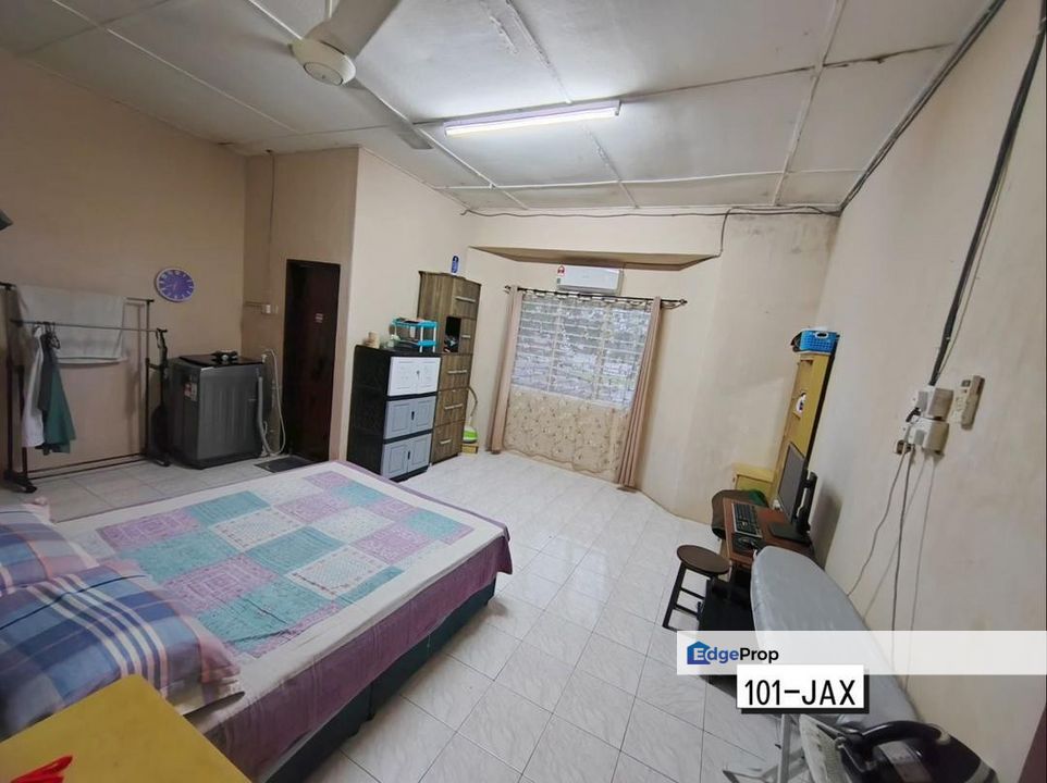 Bendahara Taman Sentosa Klang Double Storey House Basic Unit Fully Extended Up & Down For Sale , Selangor, Klang