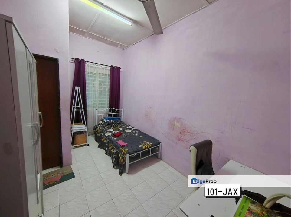 Bendahara Taman Sentosa Klang Double Storey House Basic Unit Fully Extended Up & Down For Sale , Selangor, Klang