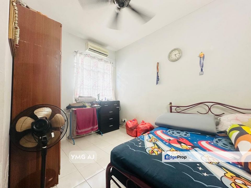 Bandar Parklands Klang Double Storey Basic Unit Well Maintained Gated & Guarded For Sale , Selangor, Klang