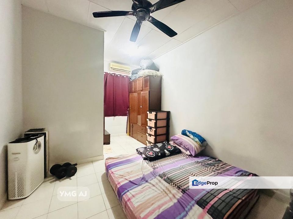 Bandar Parklands Klang Double Storey Basic Unit Well Maintained Gated & Guarded For Sale , Selangor, Klang