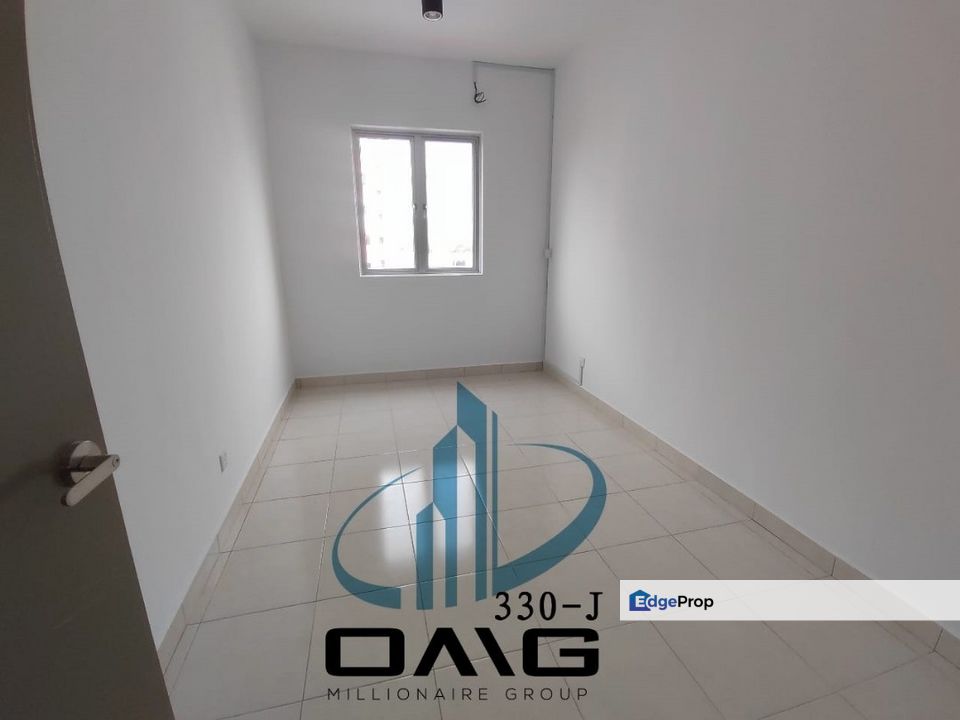 Aronia Apartment Bandar Parkland Basic Unit 2 Car Parks Lot For Sale , Selangor, Klang