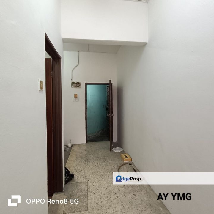Lorong Bendahara Tmn Sentosa Shop Apartment Basic Unit Newly Paint For Rent  , Selangor, Klang