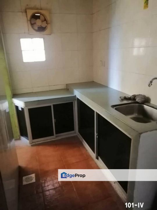  Pendamar Indah Flat, Port Klang  3Bed 2Bath  Tabletop  With lift For Rent , Selangor, Port Klang