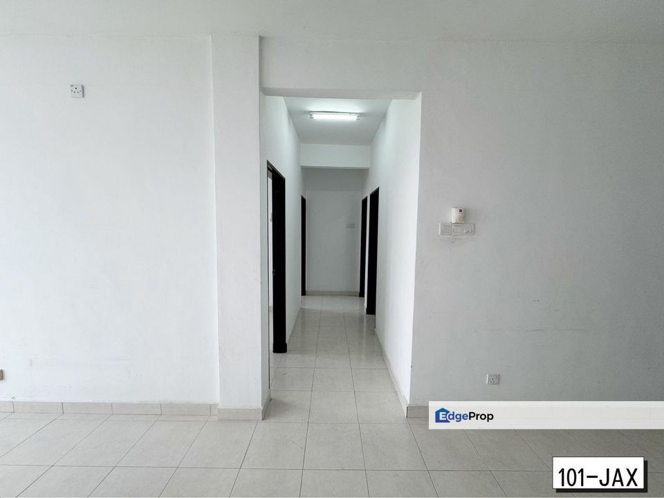 BELOW MARKET PRICE 🔥🔥🔥  Orchis Apartment Bandar Parklands Klang Basic Unit Gated Guarded For Sale , Selangor, Klang